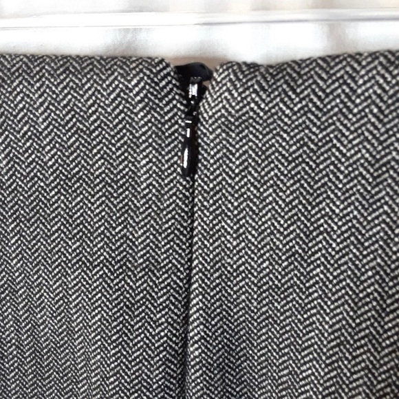 H&M - Black and White Herringbone Midi Skirt - Size 2 - NWOT - Picture 6 of 8